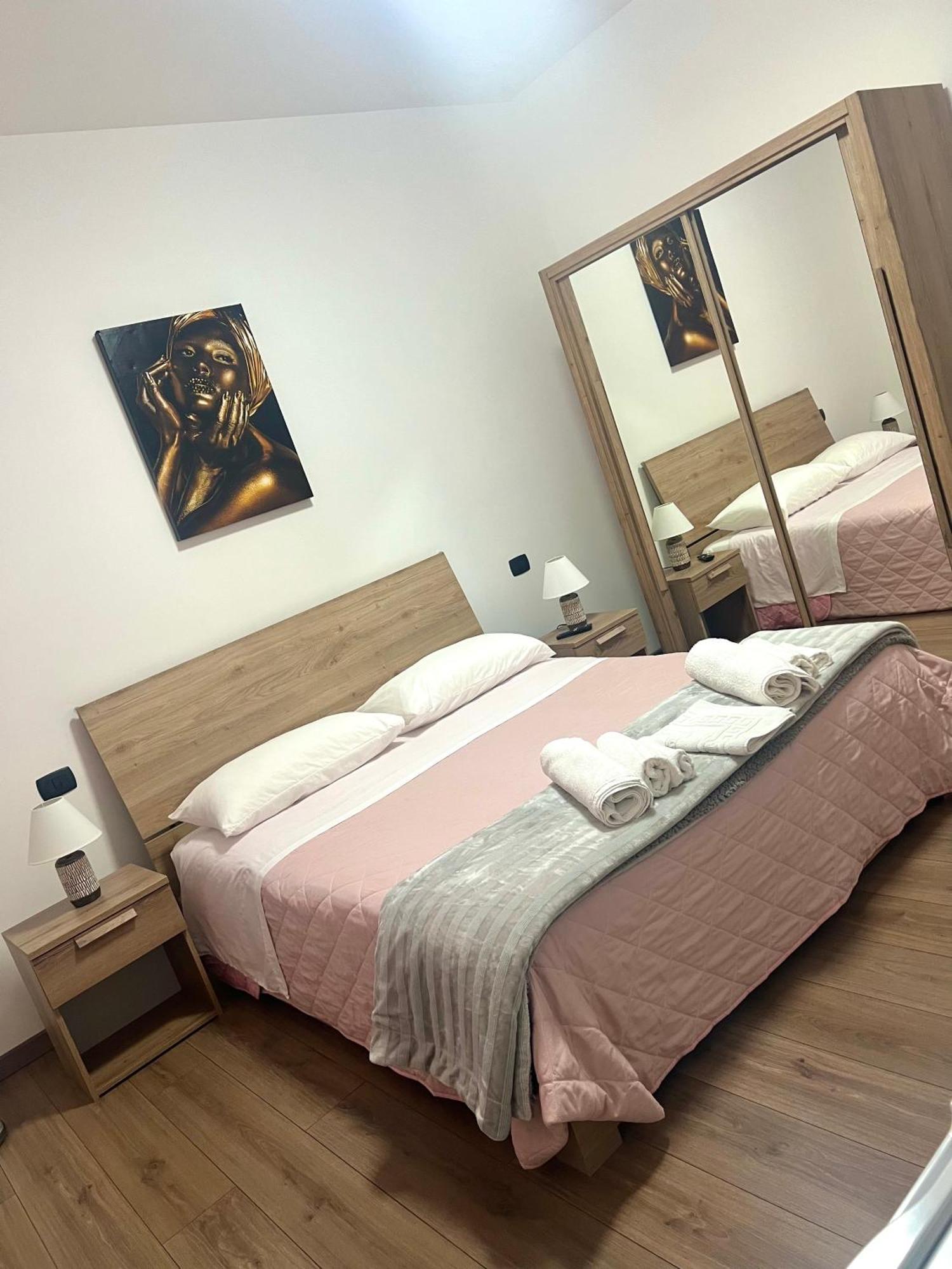 Juliet N - Rental Rooms Verona Bagian luar foto