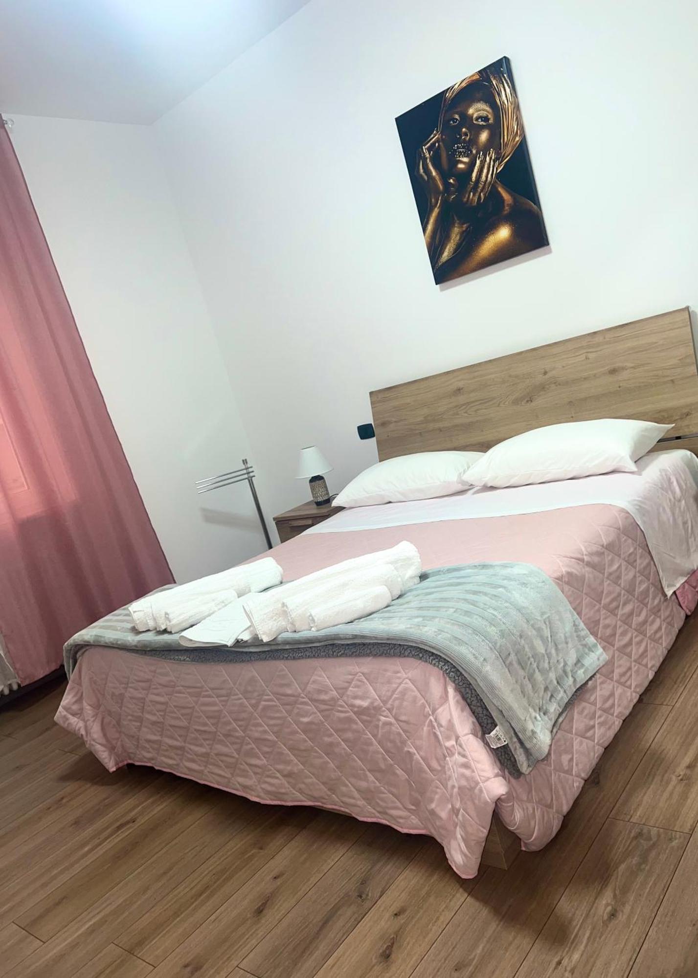 Juliet N - Rental Rooms Verona Bagian luar foto