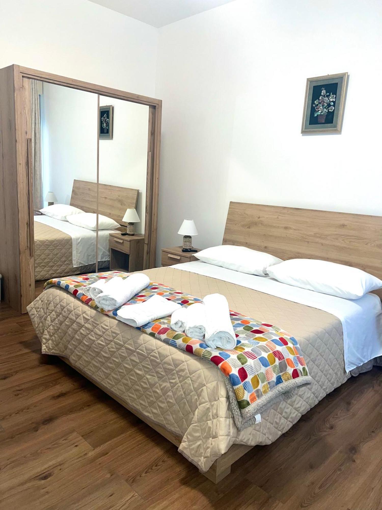 Juliet N - Rental Rooms Verona Bagian luar foto
