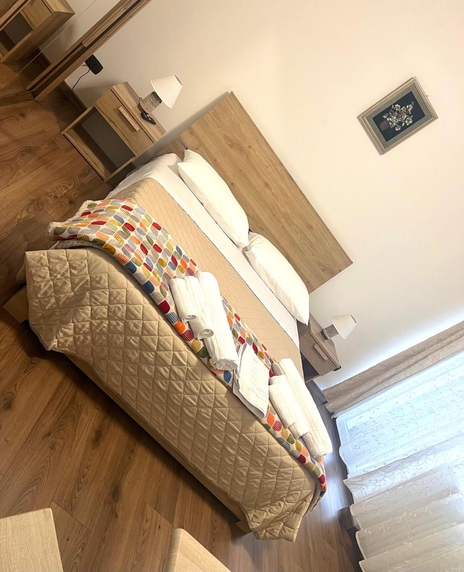 Juliet N - Rental Rooms Verona Bagian luar foto